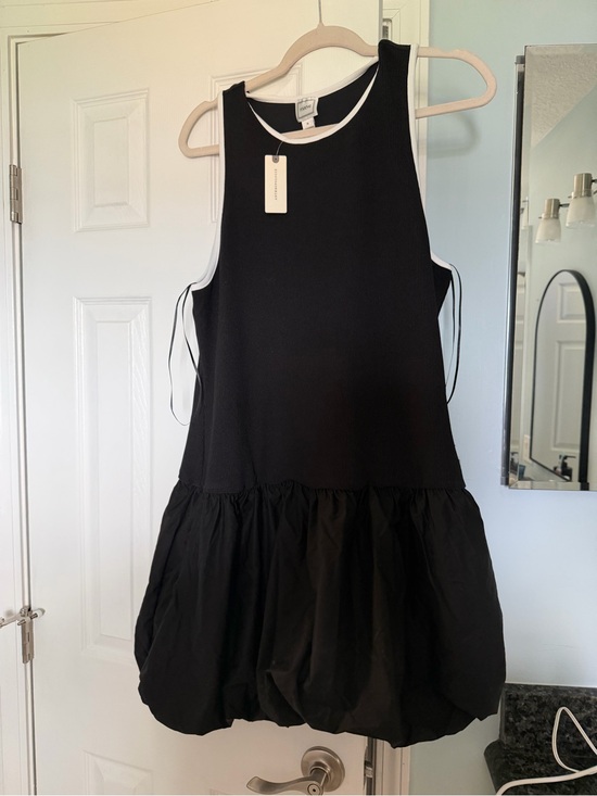 Maeve Dresses & Skirts - Maeve Black Sleeveless Balloon-Hem Mini Dress